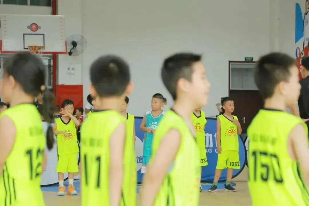 青少年篮球爱好者综合训练方案_1